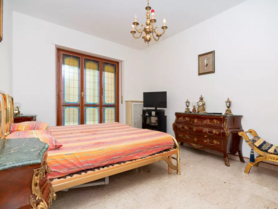 Immagine 16 di Appartamento in vendita  in via piscina 40 a Torino