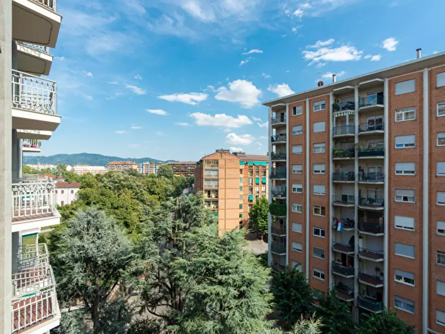 Immagine 19 di Appartamento in vendita  in via piscina 40 a Torino
