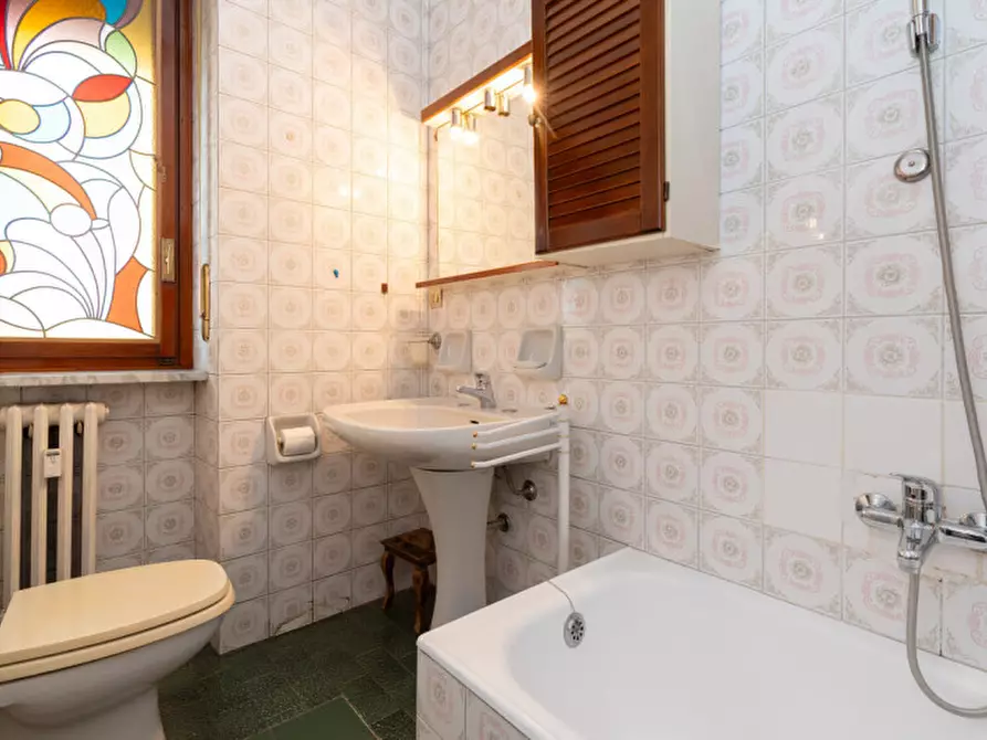 Immagine 24 di Appartamento in vendita  in via piscina 40 a Torino