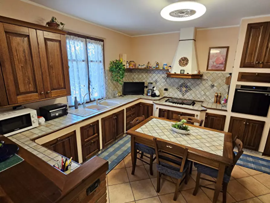 Immagine 9 di Casa indipendente in vendita  in Corso Giovanni Battista Volpini 296 a Isola D'asti