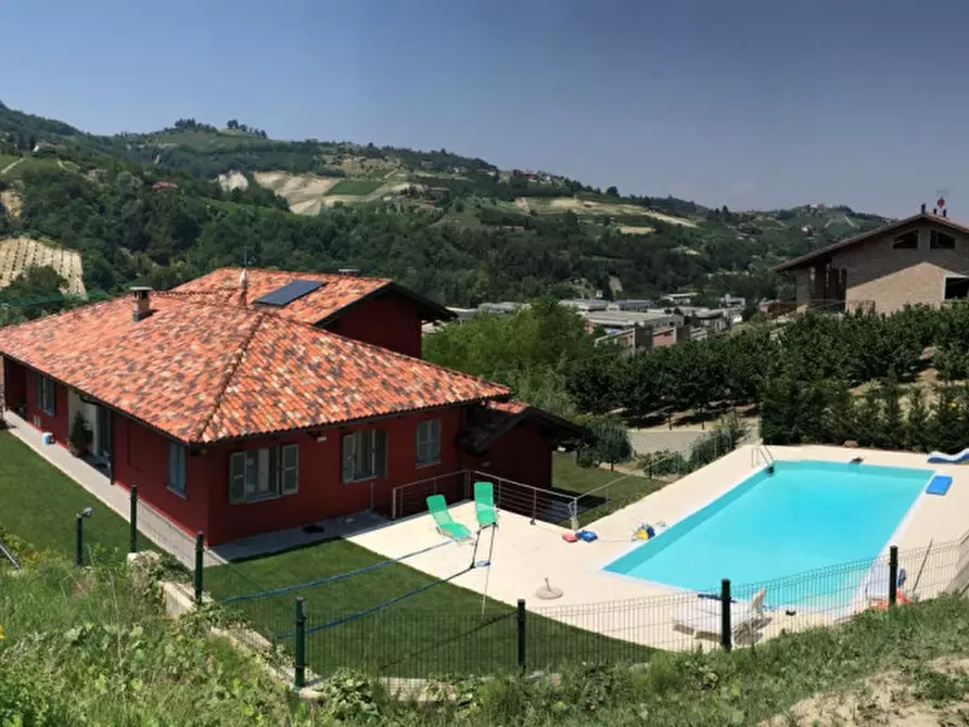 Immagine 2 di Villa in vendita  in Via San Bernardo 21 a Diano D'alba