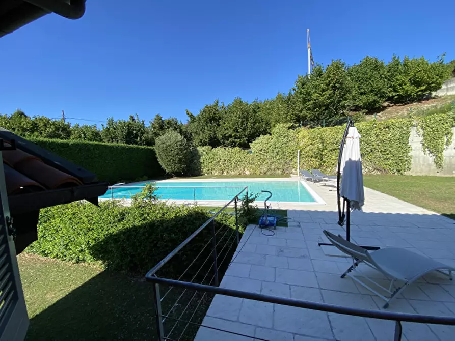 Immagine 17 di Villa in vendita  in Via San Bernardo 21 a Diano D'alba