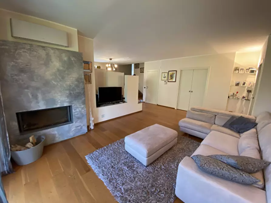 Immagine 26 di Villa in vendita  in Via San Bernardo 21 a Diano D'alba