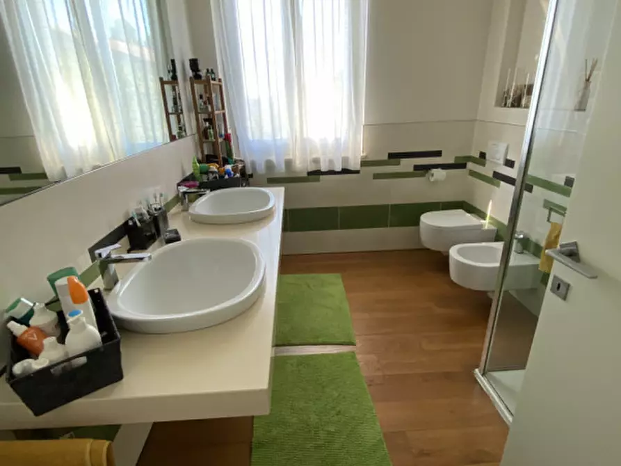 Immagine 34 di Villa in vendita  in Via San Bernardo 21 a Diano D'alba