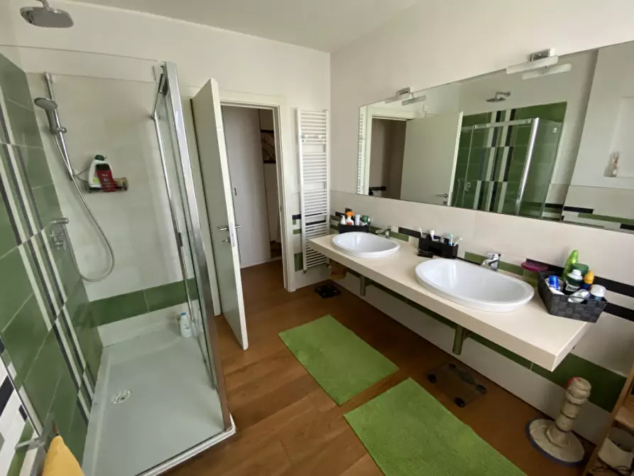 Immagine 35 di Villa in vendita  in Via San Bernardo 21 a Diano D'alba