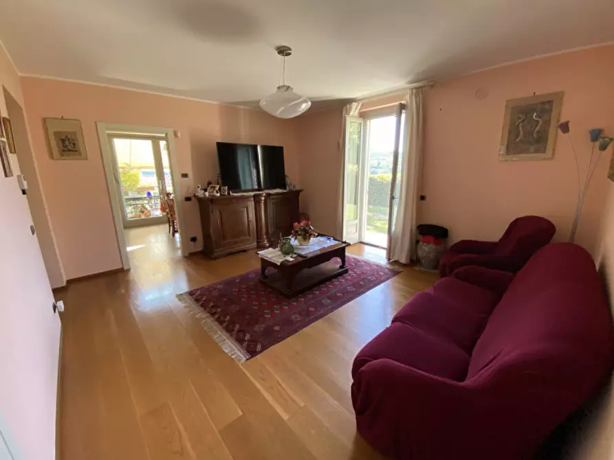 Immagine 42 di Villa in vendita  in Via San Bernardo 21 a Diano D'alba