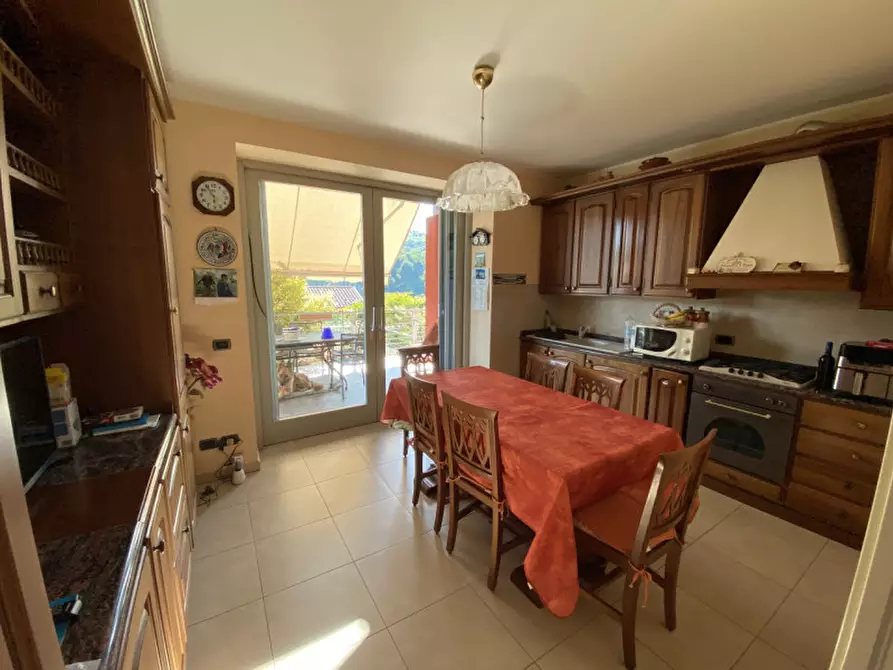 Immagine 43 di Villa in vendita  in Via San Bernardo 21 a Diano D'alba
