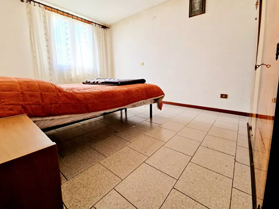 Immagine 11 di Casa bifamiliare in vendita  in VIA PAOLINO a Fratta Polesine