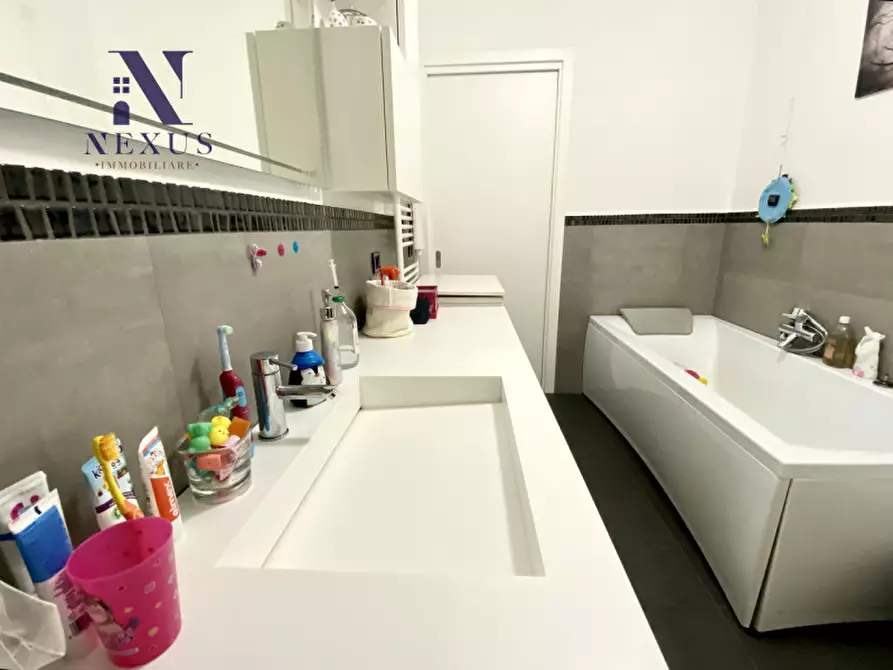 Immagine 16 di Appartamento in vendita  a Mondolfo