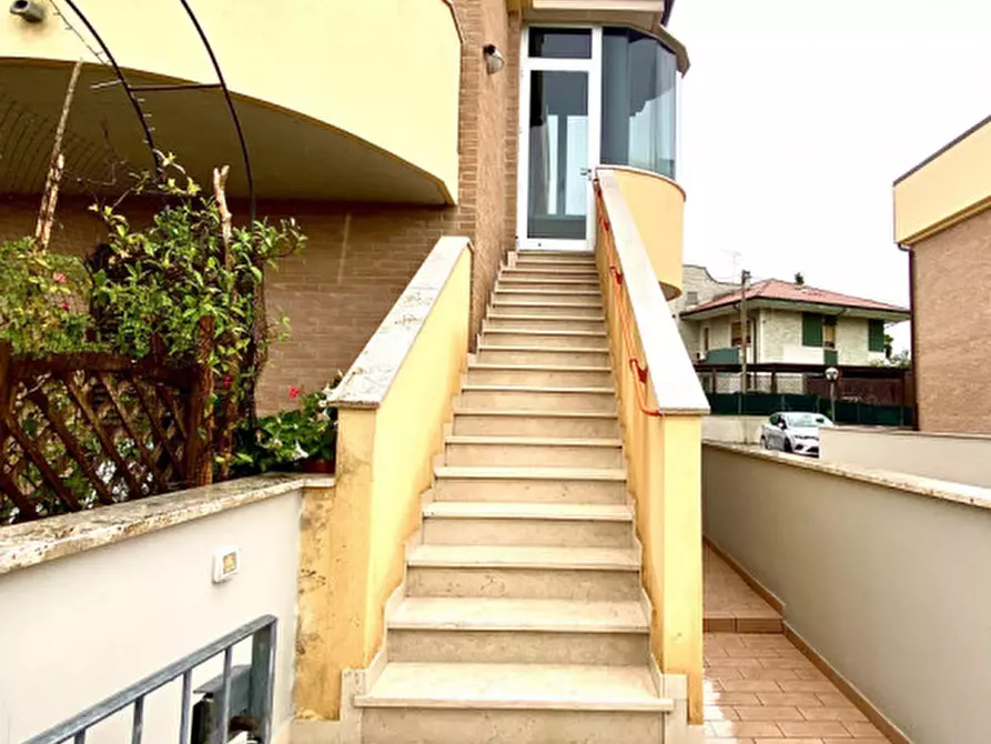 Immagine 34 di Appartamento in vendita  a Mondolfo