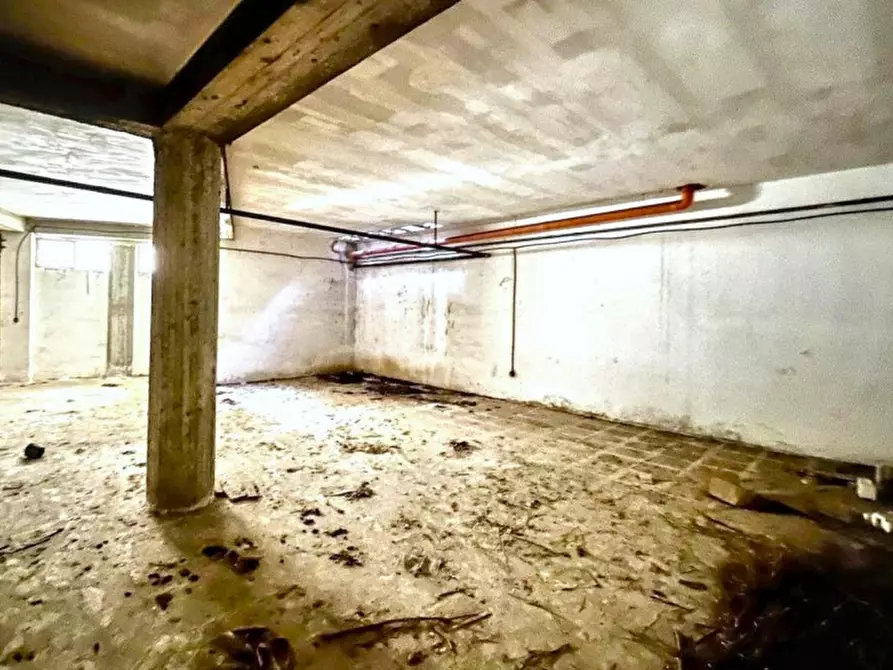 Immagine 4 di Magazzino in vendita  in Via Mariano Cosimo, 73043 Copertino LE, Italia a Copertino