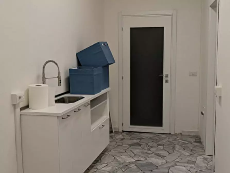 Immagine 5 di Ufficio in affitto  in VIA CARISSIMI a Firenze