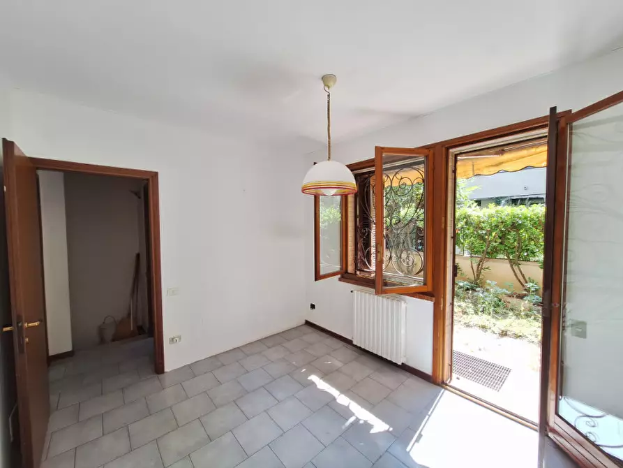 Immagine 1 di Villetta a schiera in vendita  in Viale Tre Martiri a Rovigo