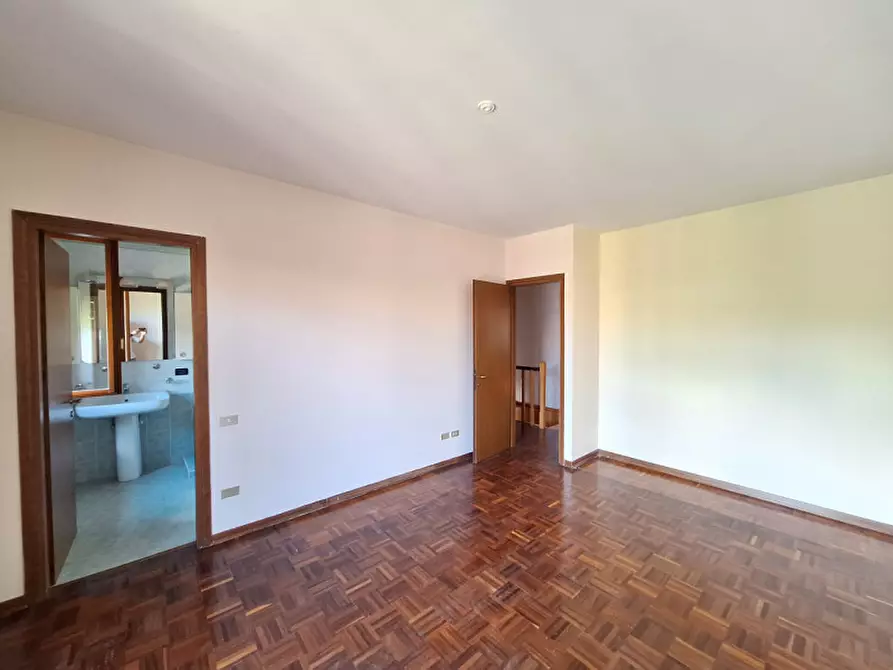 Immagine 19 di Villetta a schiera in vendita  in Viale Tre Martiri a Rovigo