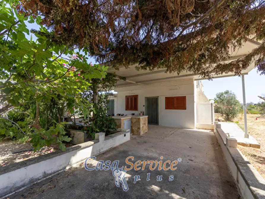 Immagine 1 di Villa in vendita  in Matino, LE, Italia a Matino