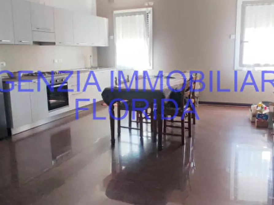 Immagine 4 di Camera in affitto  a Camposampiero