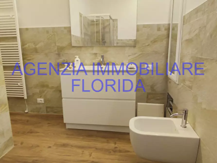 Immagine 11 di Camera in affitto  a Camposampiero