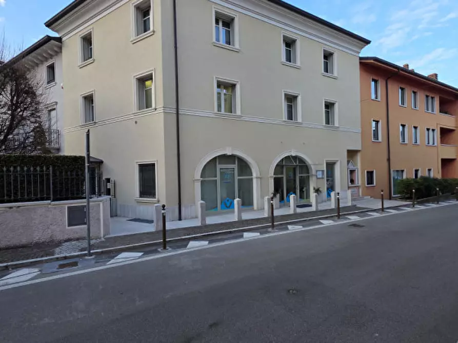 Immagine 1 di Ufficio in affitto  in via roma a Castelnuovo Del Garda