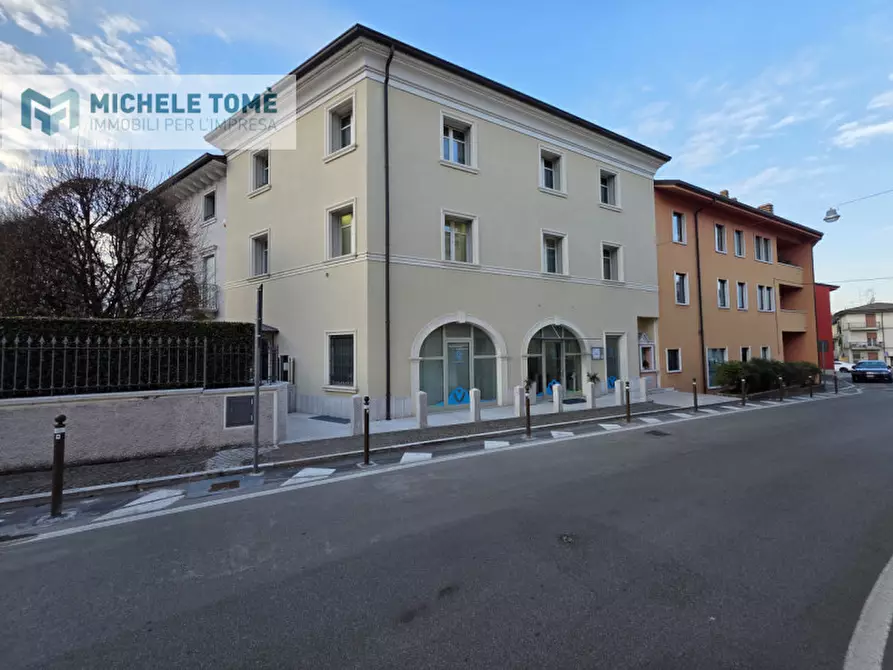 Immagine 3 di Ufficio in affitto  in via roma a Castelnuovo Del Garda
