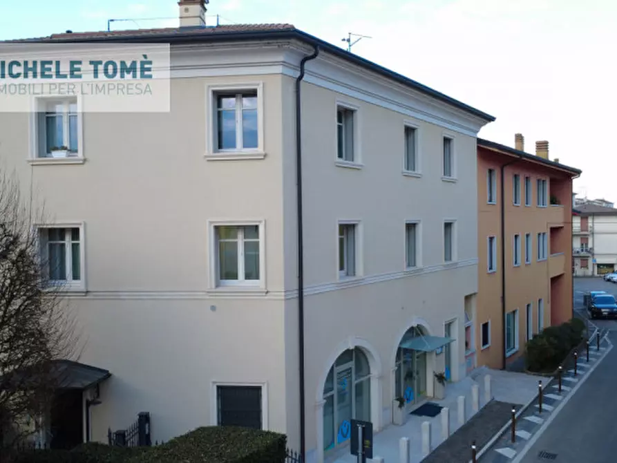 Immagine 4 di Ufficio in affitto  in via roma a Castelnuovo Del Garda