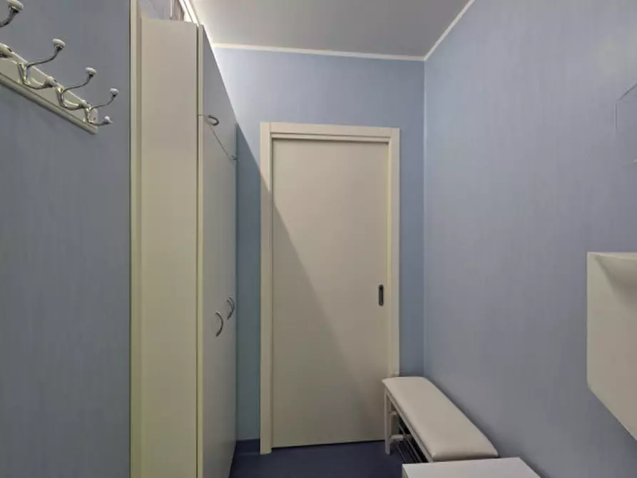 Immagine 8 di Ufficio in affitto  in via roma a Castelnuovo Del Garda