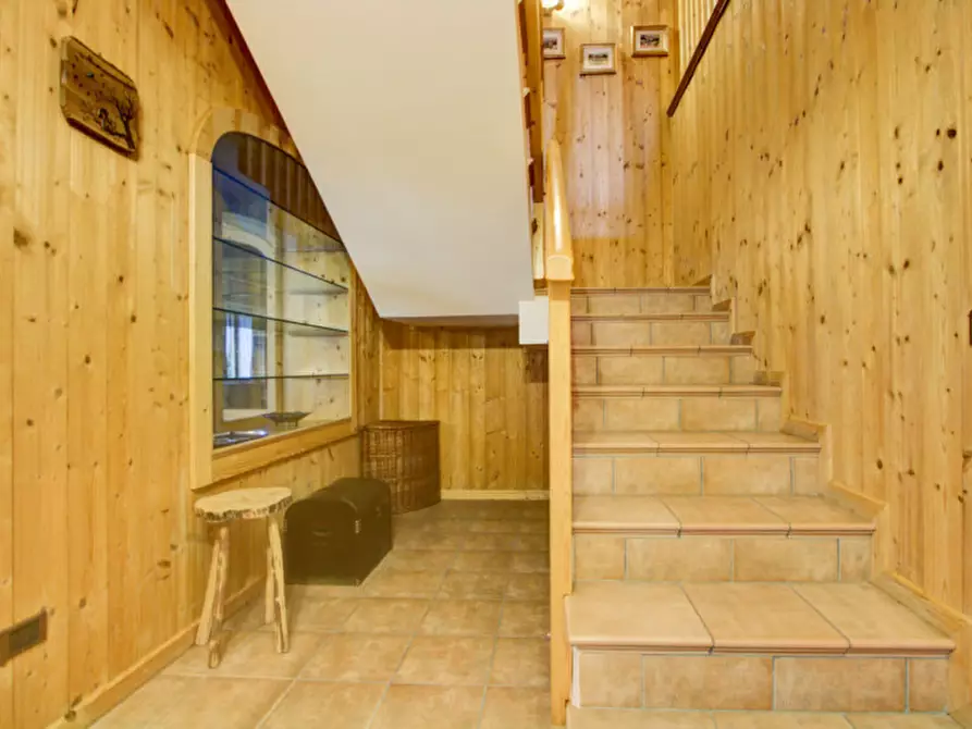 Immagine 12 di Casa indipendente in vendita  a Fiave'