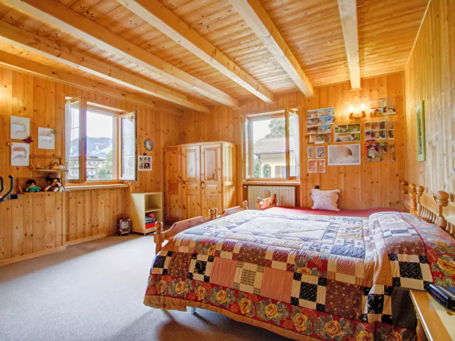 Immagine 17 di Casa indipendente in vendita  a Fiave'