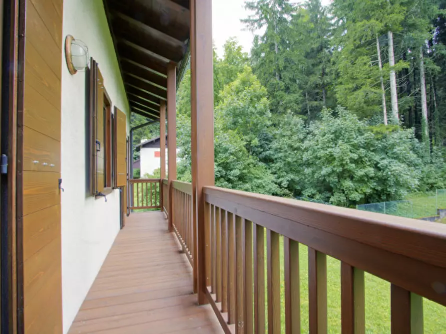 Immagine 19 di Casa indipendente in vendita  a Fiave'