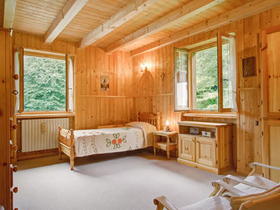 Immagine 25 di Casa indipendente in vendita  a Fiave'