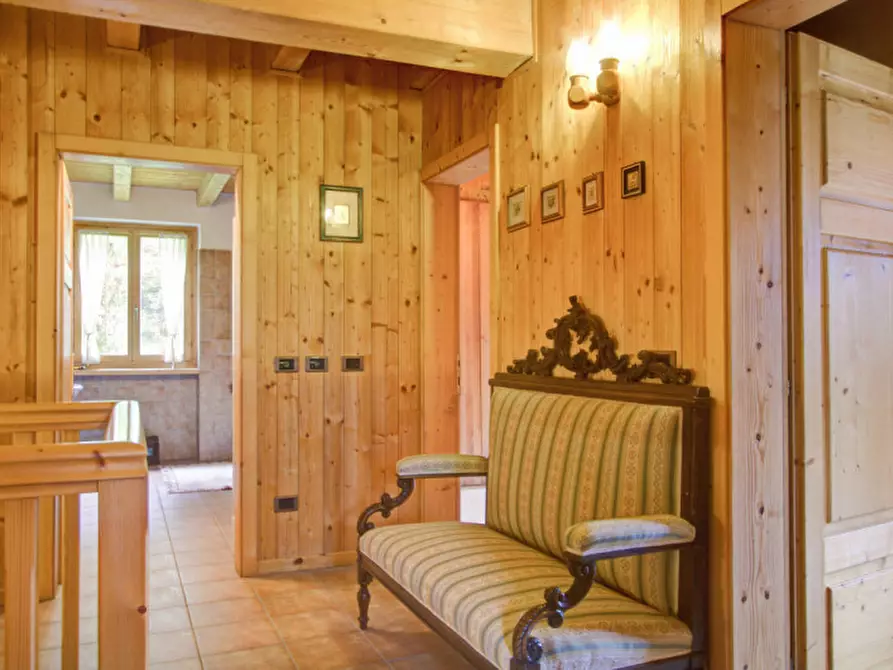 Immagine 26 di Casa indipendente in vendita  a Fiave'