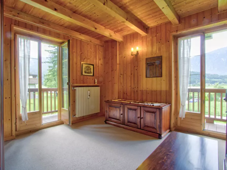 Immagine 27 di Casa indipendente in vendita  a Fiave'