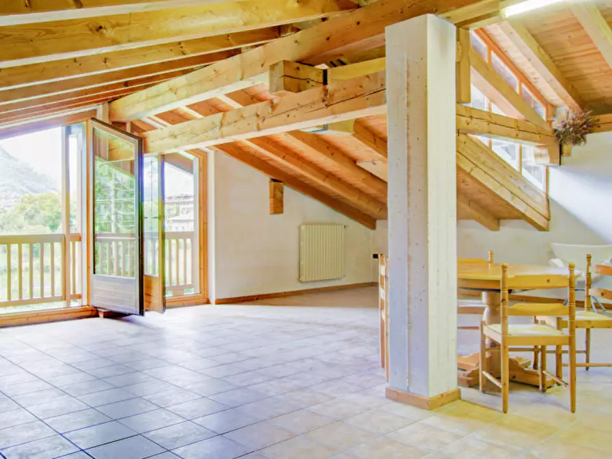 Immagine 37 di Casa indipendente in vendita  a Fiave'