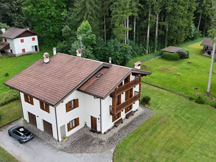 Immagine 39 di Casa indipendente in vendita  a Fiave'