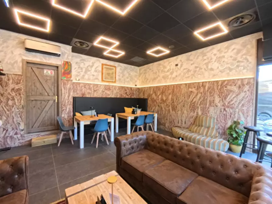 Immagine 14 di Attività commerciale in vendita  in via molare, 7 a Teolo