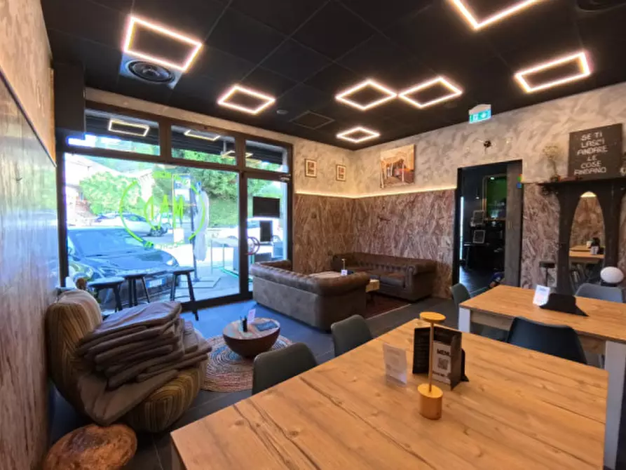 Immagine 21 di Attività commerciale in vendita  in via molare, 7 a Teolo