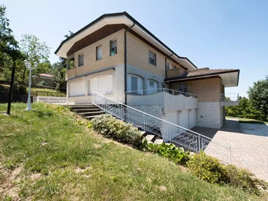 Immagine 9 di Casa bifamiliare in vendita  in via del parco a Pianoro