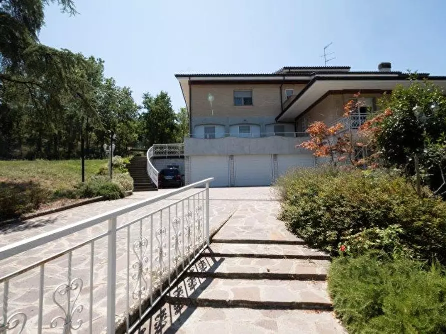 Immagine 10 di Casa bifamiliare in vendita  in via del parco a Pianoro