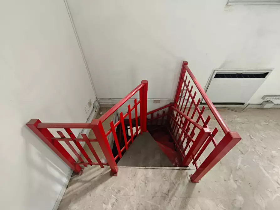 Immagine 7 di Negozio in vendita  in Piazza di Porta San Felice a Bologna