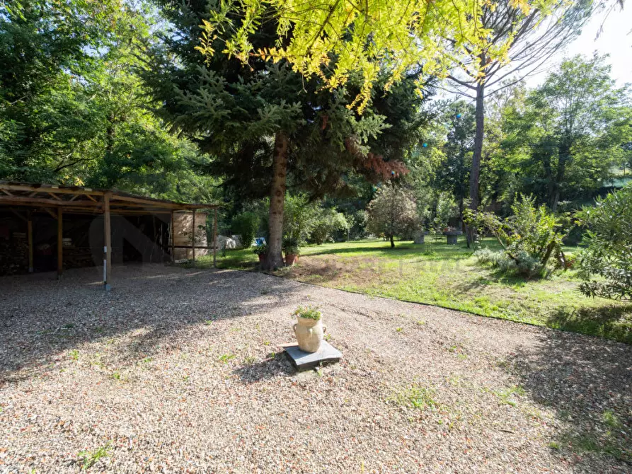 Immagine 28 di Rustico / casale in vendita  in Località Mugnaione a Reggello