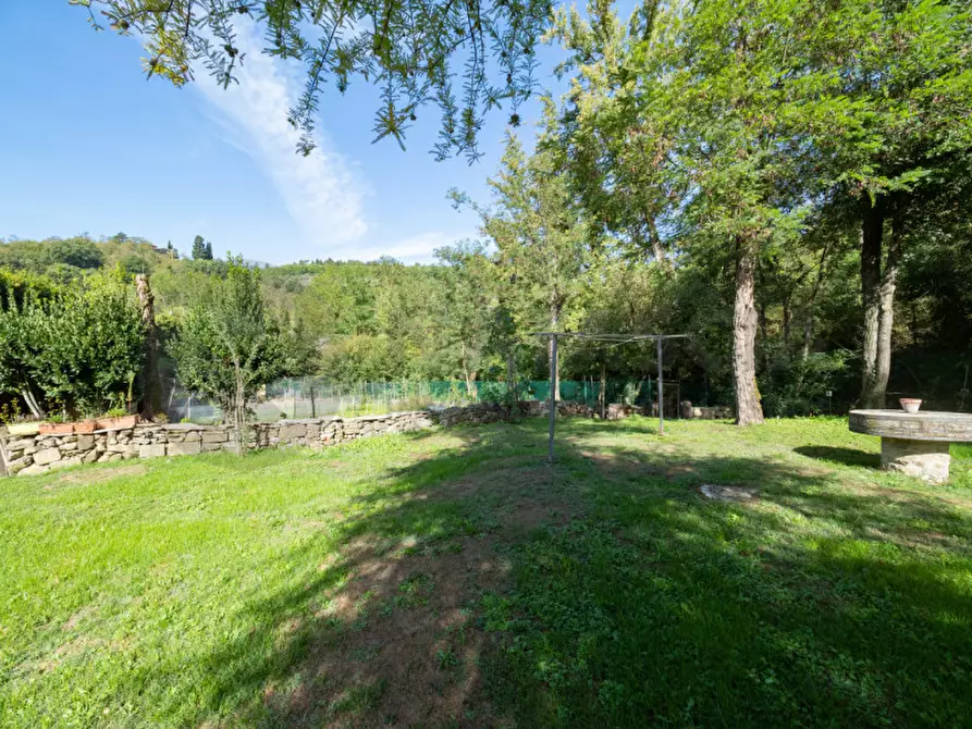 Immagine 29 di Rustico / casale in vendita  in Località Mugnaione a Reggello