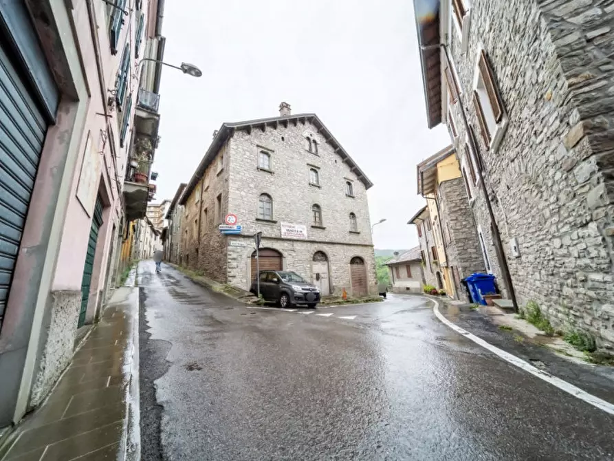 Immagine 1 di Appartamento in vendita  in Via 24 Maggio, 7 a Corniglio