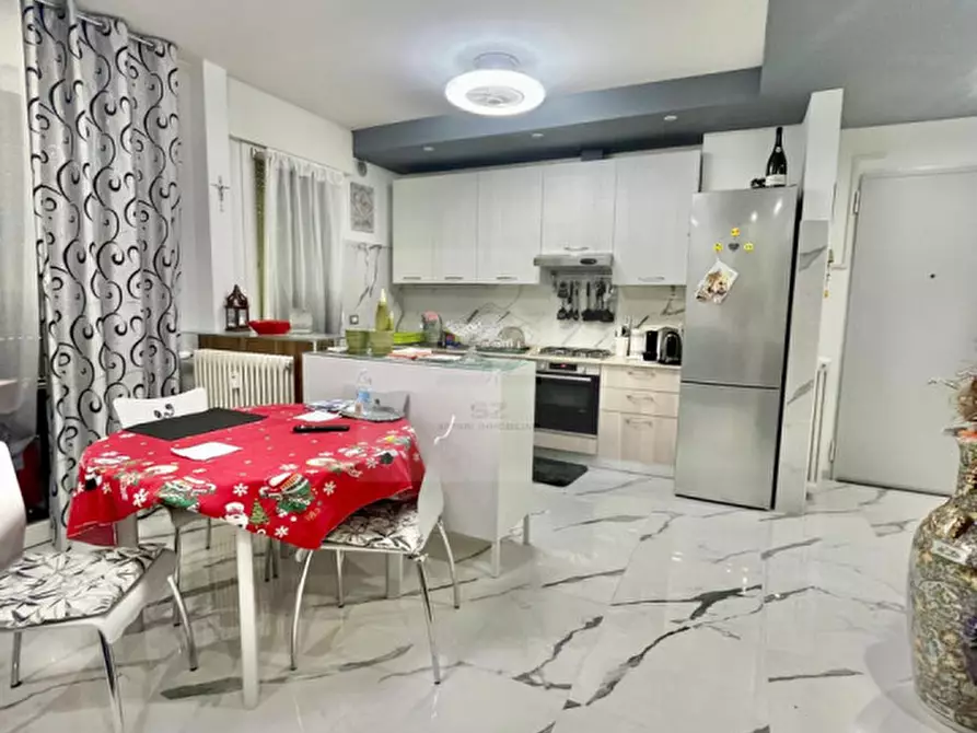 Immagine 1 di Appartamento in vendita  in Via Tiziano Aspetti a Padova