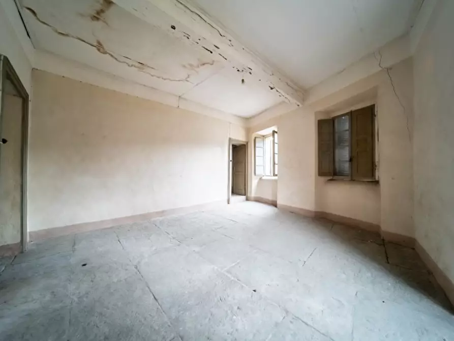 Immagine 4 di Appartamento in vendita  in Via 24 maggio 7/9 a Corniglio