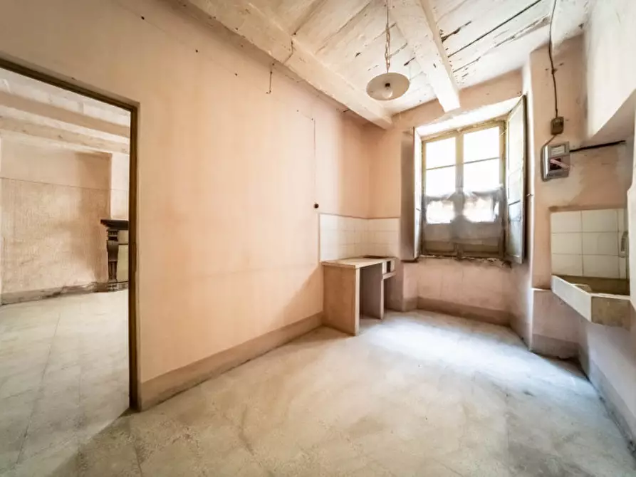 Immagine 8 di Appartamento in vendita  in Via 24 maggio 7/9 a Corniglio