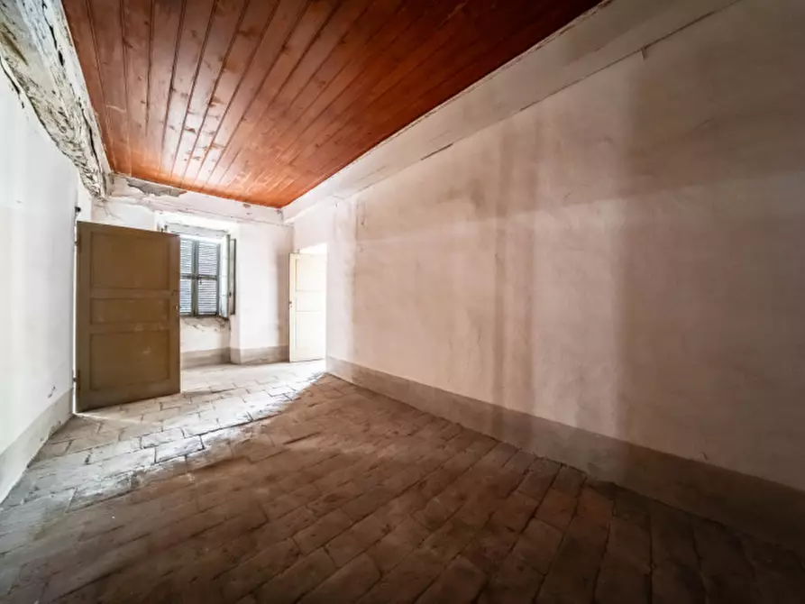 Immagine 14 di Appartamento in vendita  in Via 24 maggio 7/9 a Corniglio