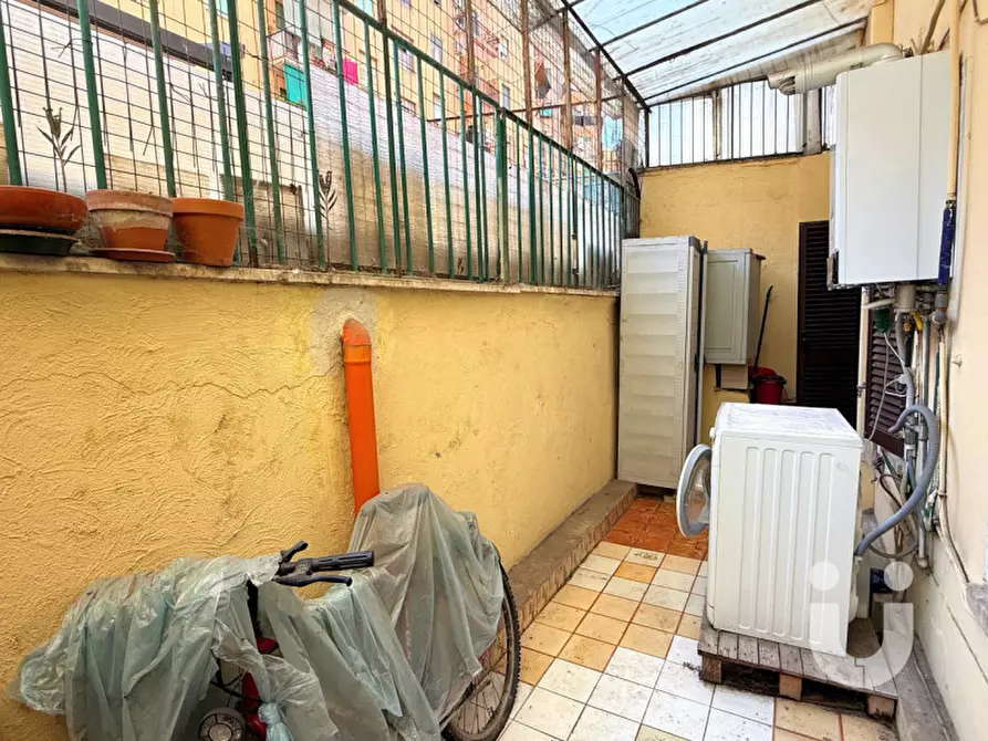 Immagine 4 di Appartamento in vendita  in Via Oderisi da Gubbio a Roma