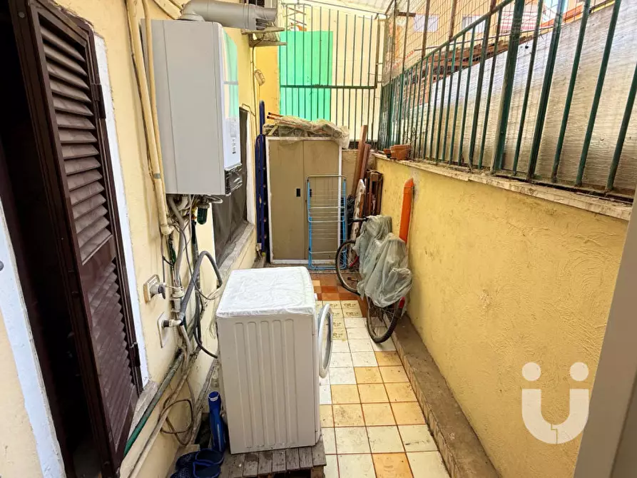 Immagine 5 di Appartamento in vendita  in Via Oderisi da Gubbio a Roma