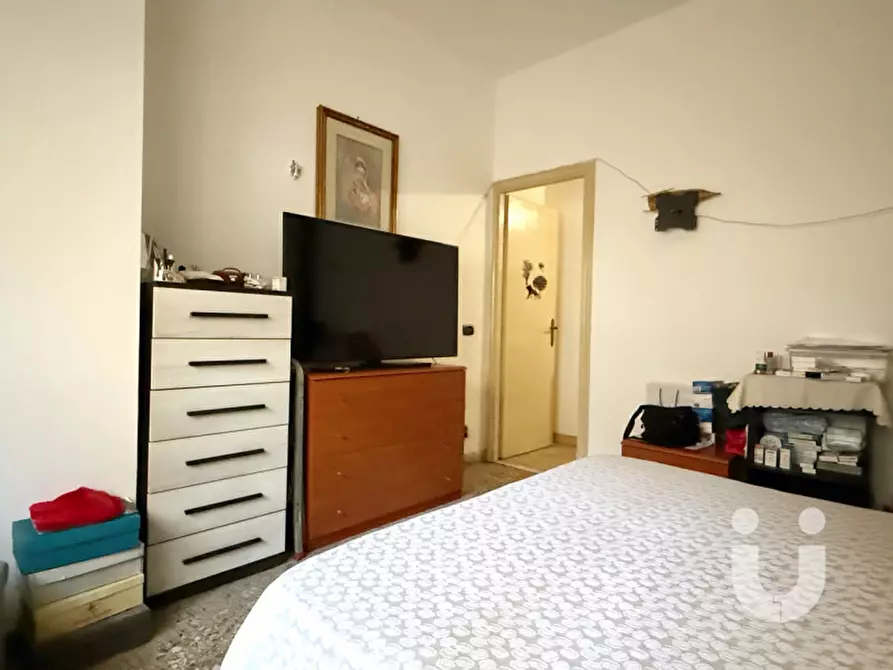 Immagine 8 di Appartamento in vendita  in Via Oderisi da Gubbio a Roma