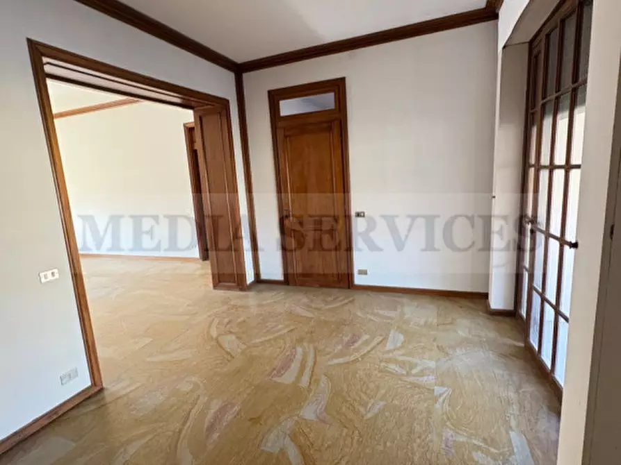 Immagine 7 di Appartamento in vendita  in via Giuseppe Garibaldi n° 54 a Mede