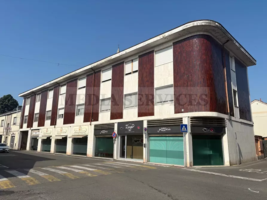 Immagine 32 di Appartamento in vendita  in via Giuseppe Garibaldi n° 54 a Mede